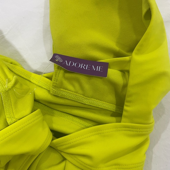 Brand: Adore Me SIZE: Small COLOR: neon green/yellow - Picture 3 of 6